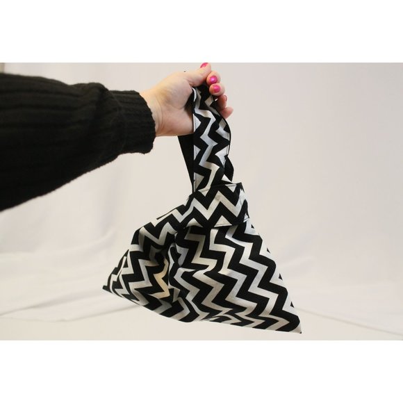 Reversible Black & White Cotton Chevron Japanese Cotton Knot Bag - Picture 2 of 4